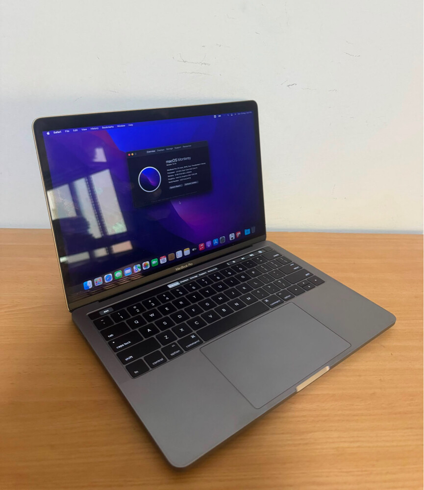 Apple MacBook Pro 2016 toucbar USA - 4