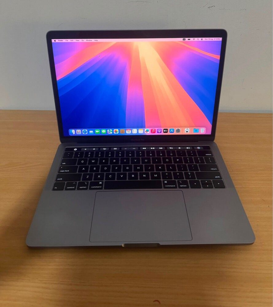 MacBook Pro 2019 USA orignal  - 4