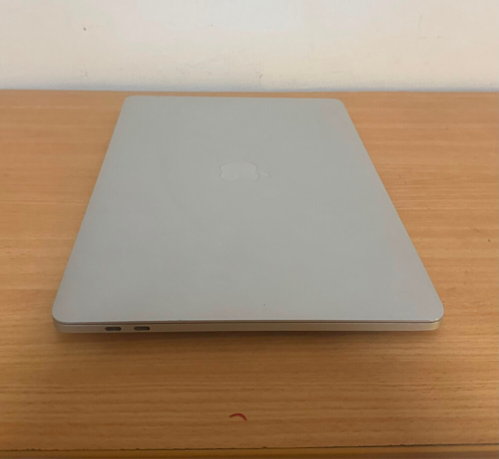 MacBook Pro 2017 – Touch Bar USA  - 2