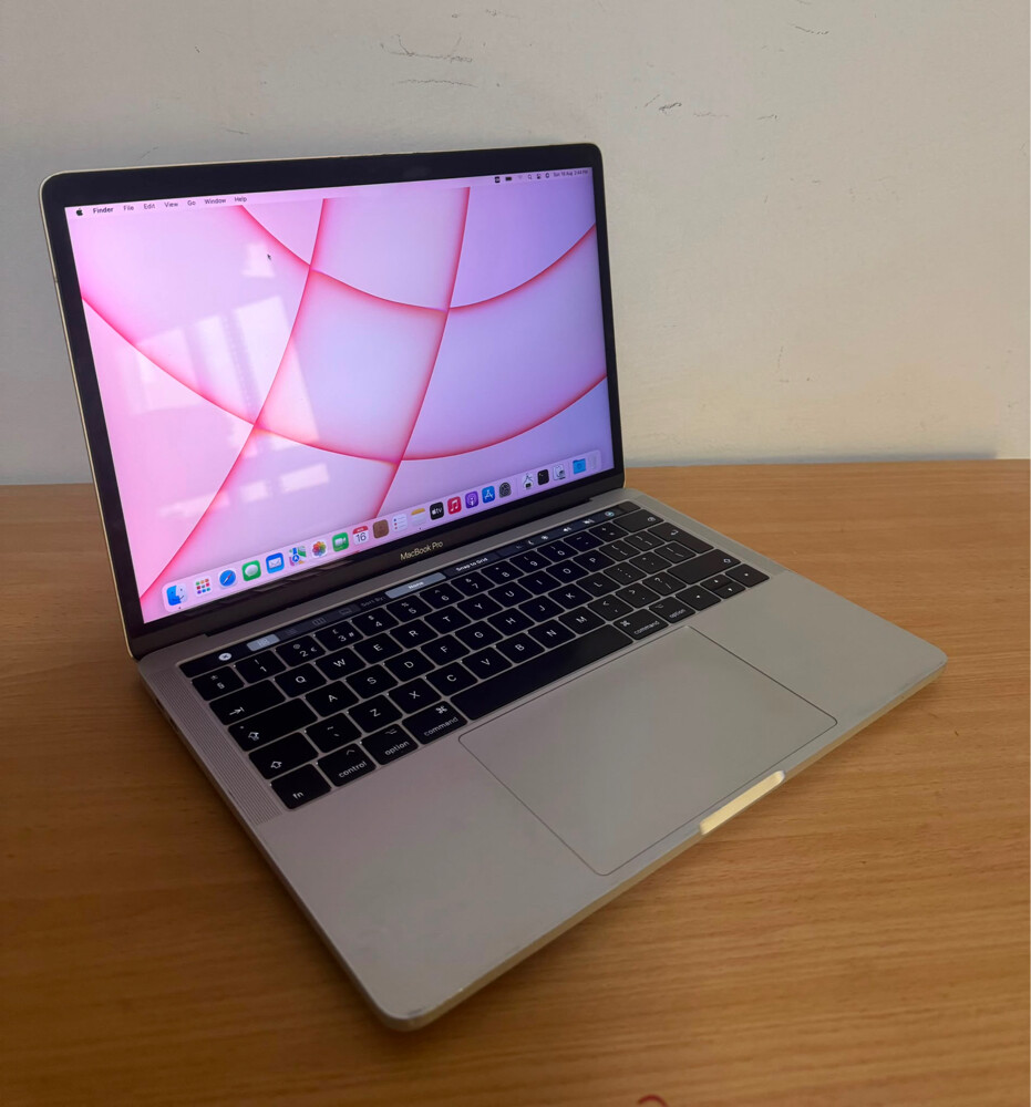 MacBook Pro 2017 – Touch Bar USA  - 5