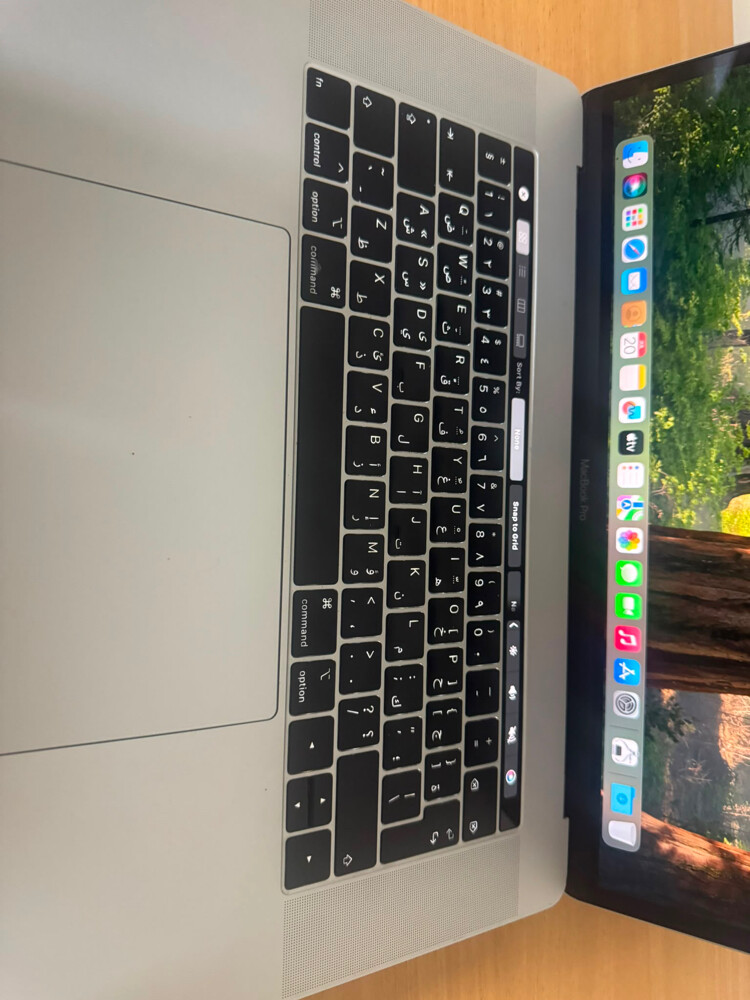 MacBook Pro 15-inch Core i9 USA - 5
