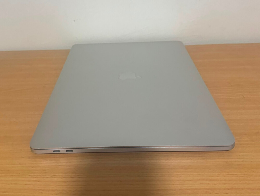 MacBook Pro 15-inch Core i9 USA - 2