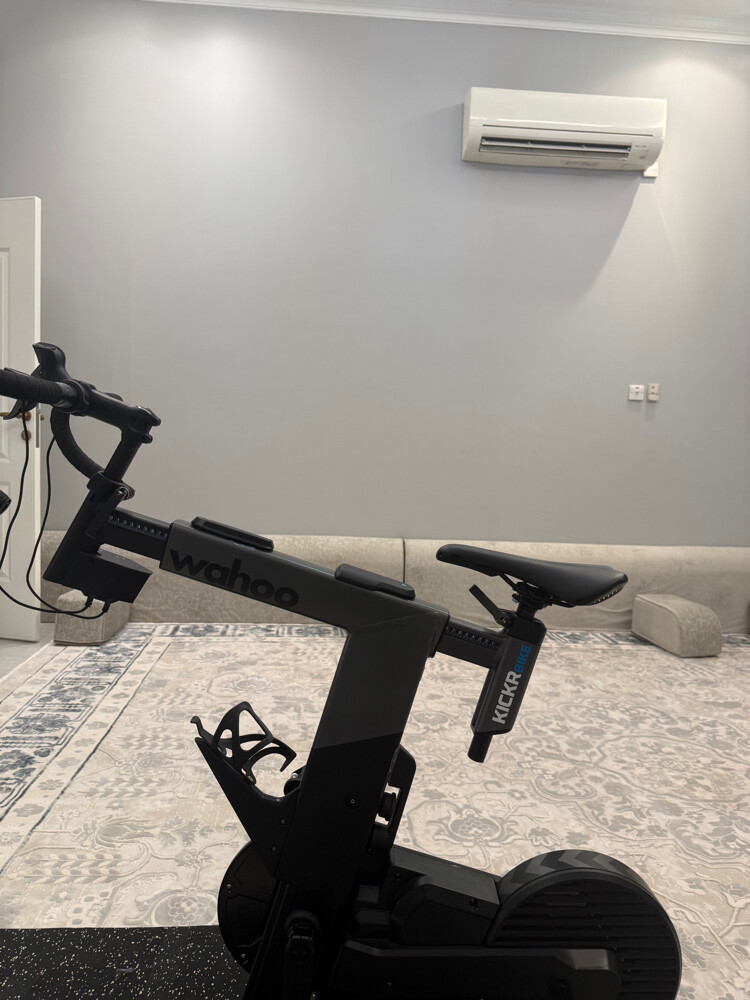 Wahoo KICKR BIKE 2 – Smart Indoor  - 3