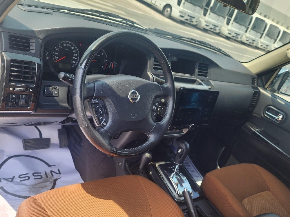 Nissan super Safari - 8
