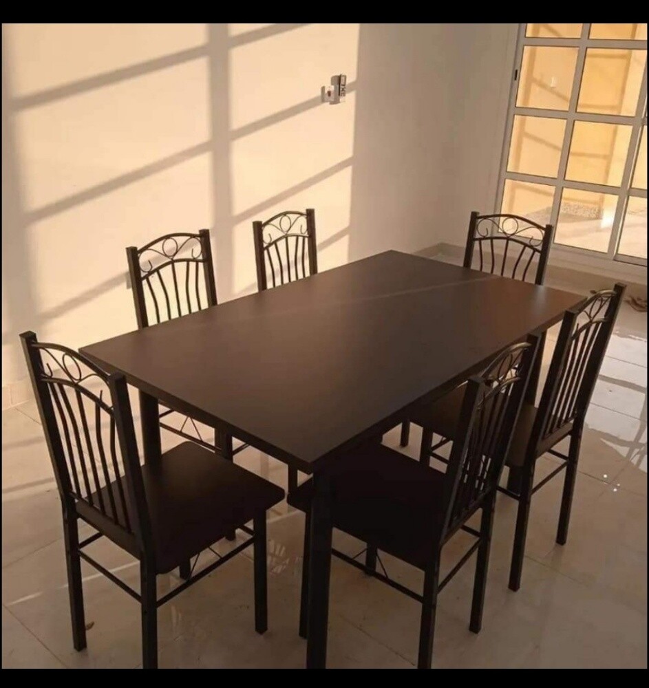New dining table sale available - 3