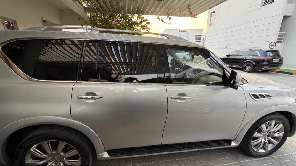 Infiniti QX56 Perfectly Maintained  - 6