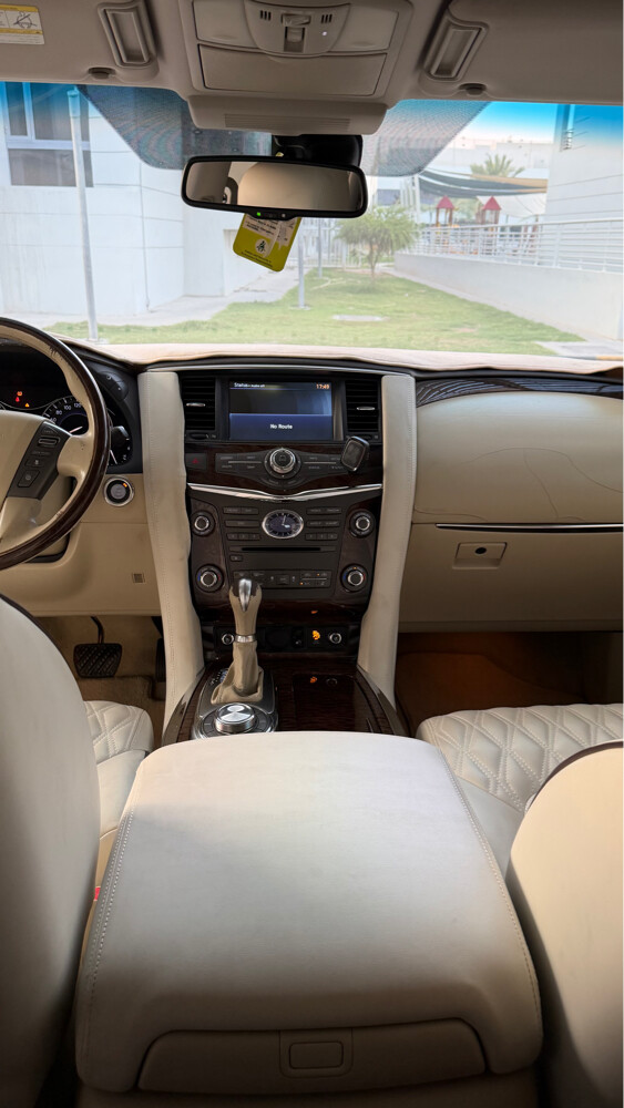 Infiniti QX56 Perfectly Maintained  - 10