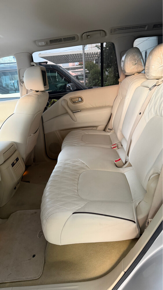 Infiniti QX56 Perfectly Maintained  - 7