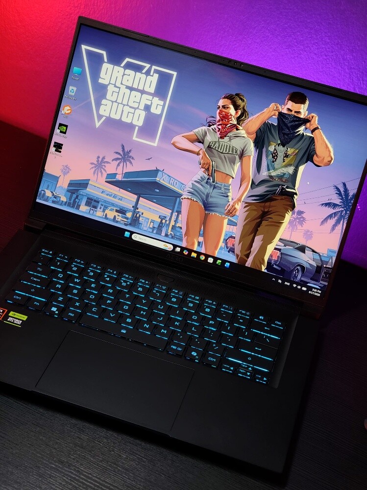 AMD RAYEN AI 7 RTX/5060 - 4