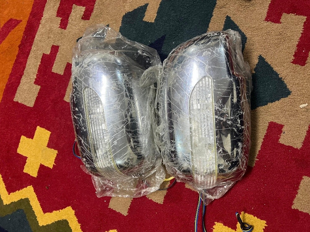 Car Side Mirror Indicator Lights - 1