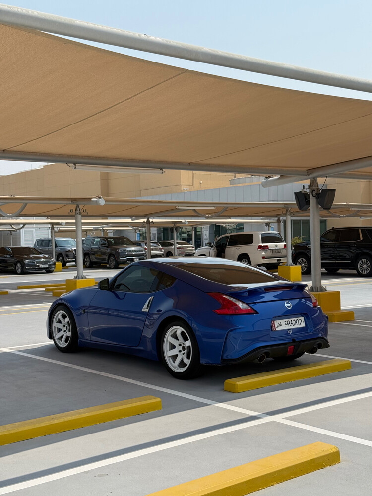 Nissan 370z - 3
