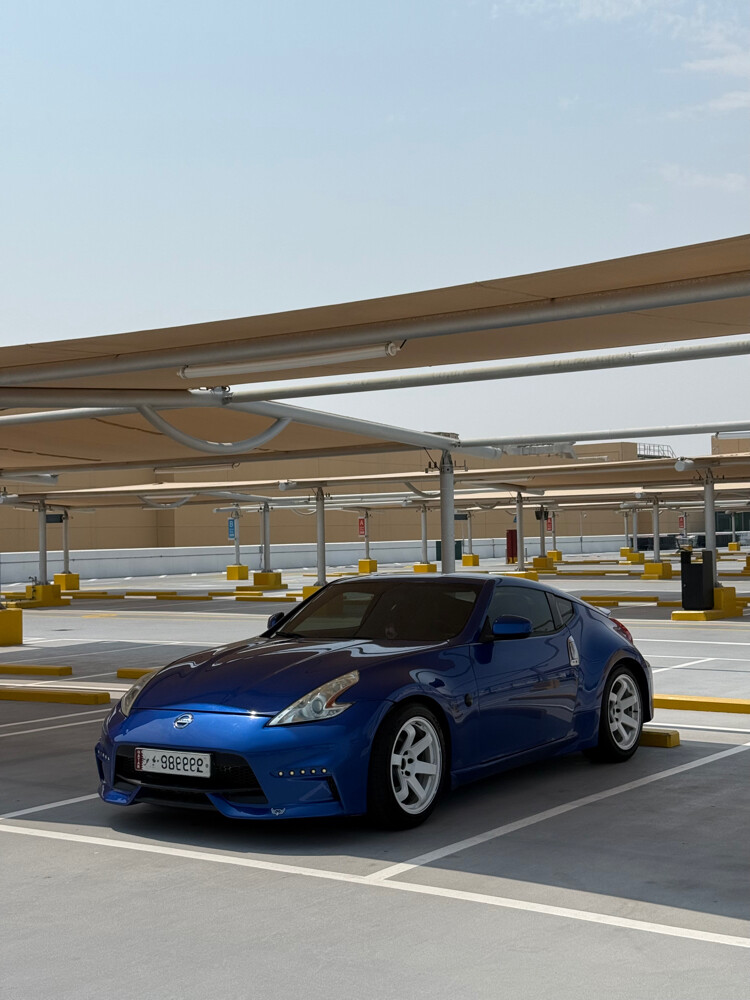 Nissan 370z - 4