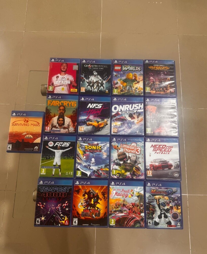 PS4 + 16 games - 3