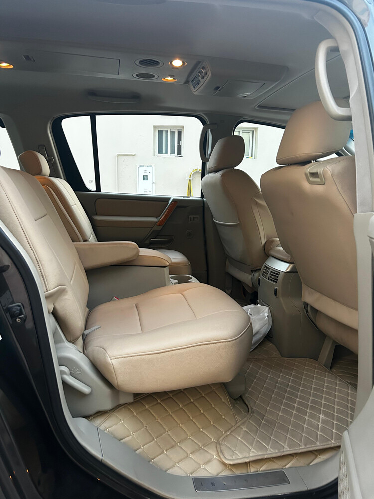 Infiniti QX56  - 9