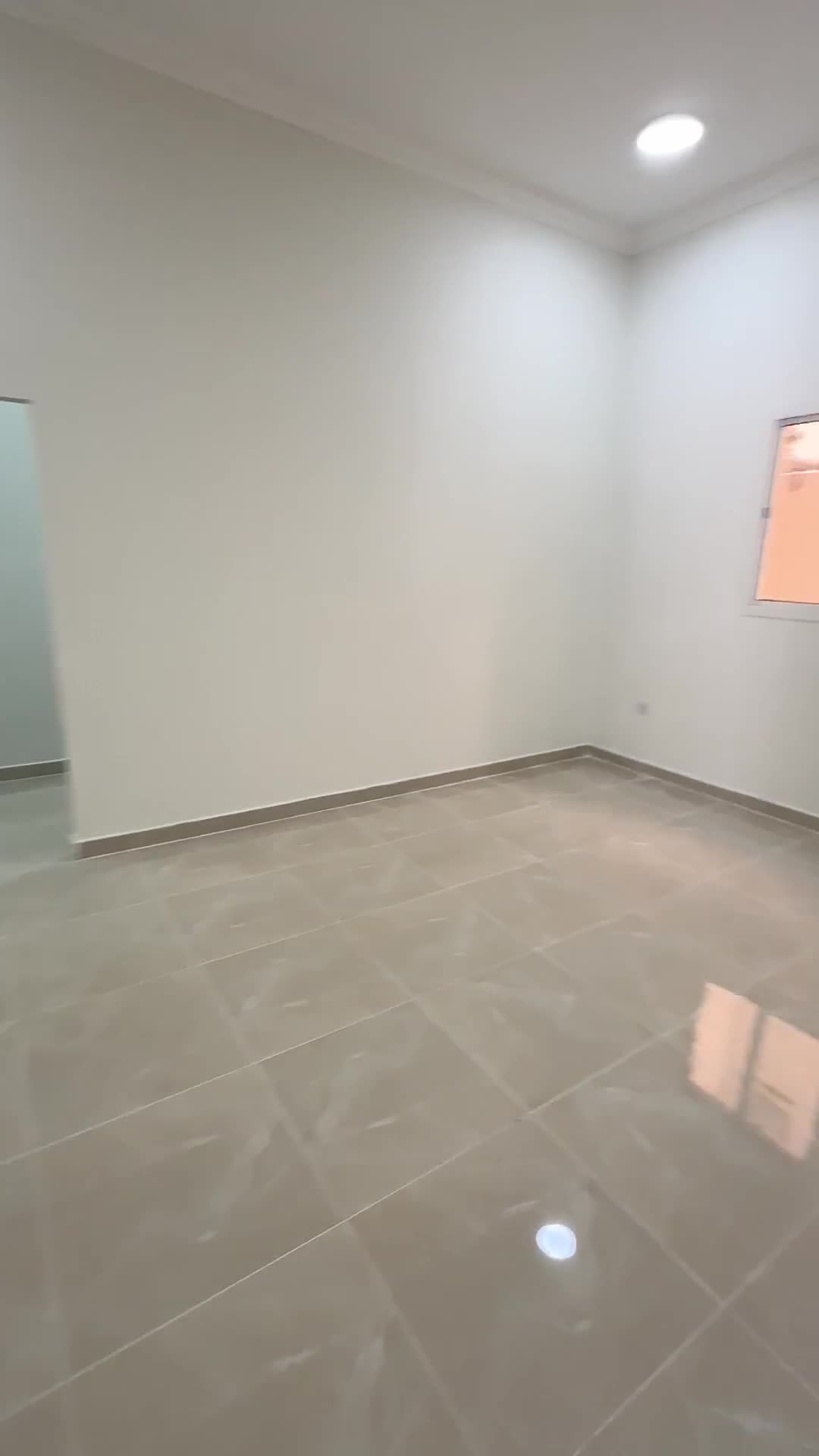 ايجار شقه دور اول ٣ غرف سوبر  - 1