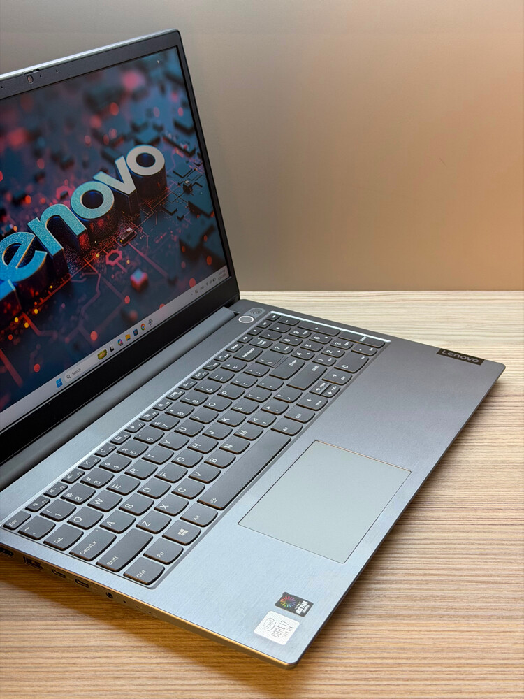 Lenovo ThinkBook - 5