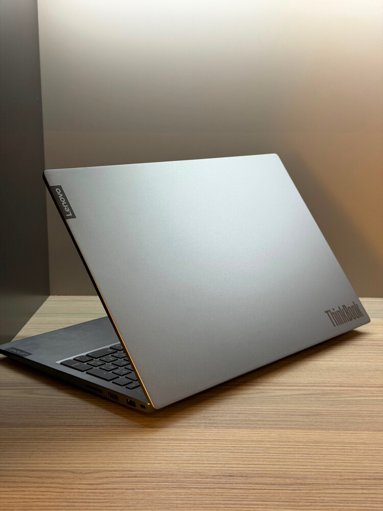 Lenovo ThinkBook - 2