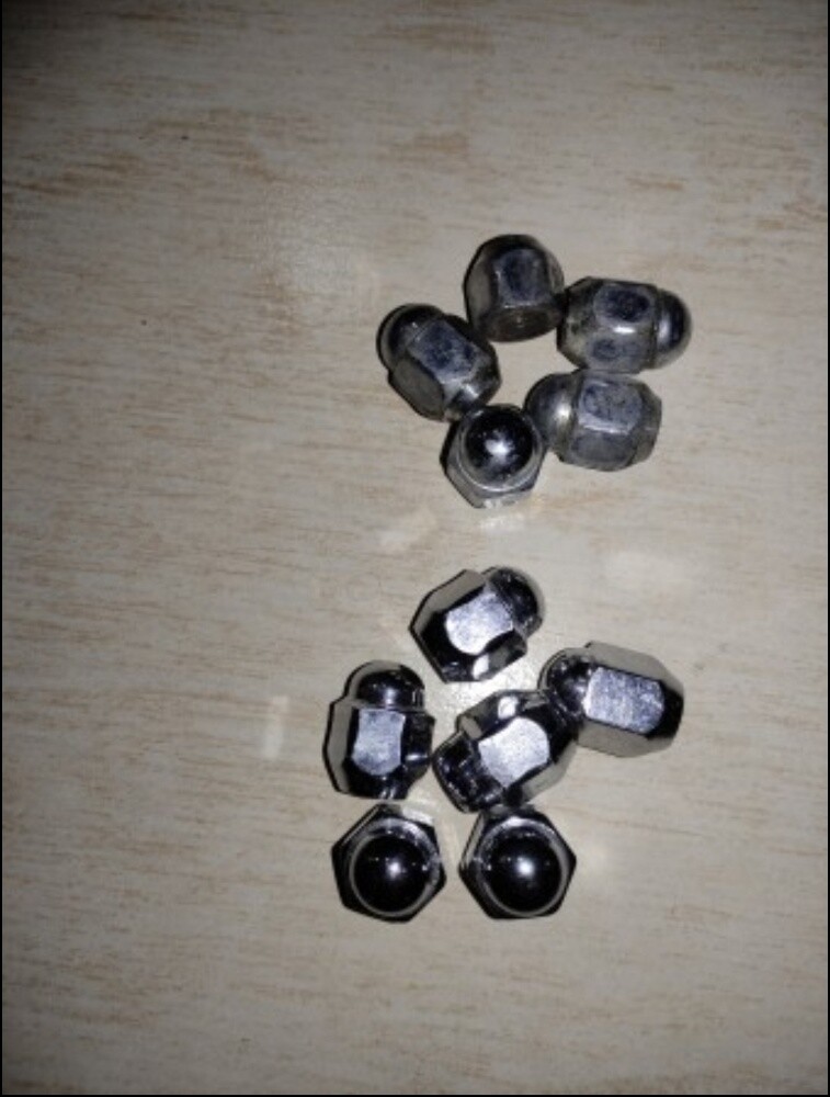 12 LAND CRUISER WHEEL NUT - 1