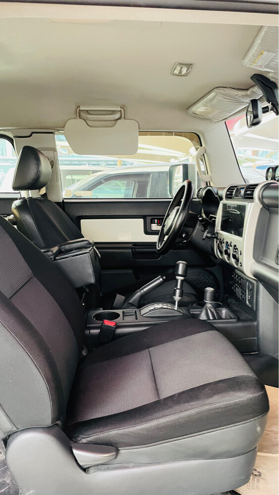 Toyota FJ Cruiser 2011 – 6 Cylinder - 8