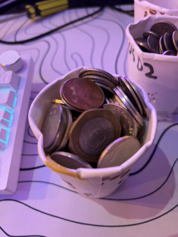 6 cups of foreign coins (usd euro+) - 4