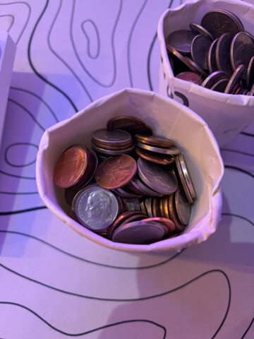 6 cups of foreign coins (usd euro+) - 3