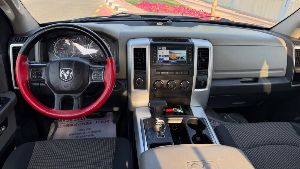 RAM 129000 km only full insurance  - 4