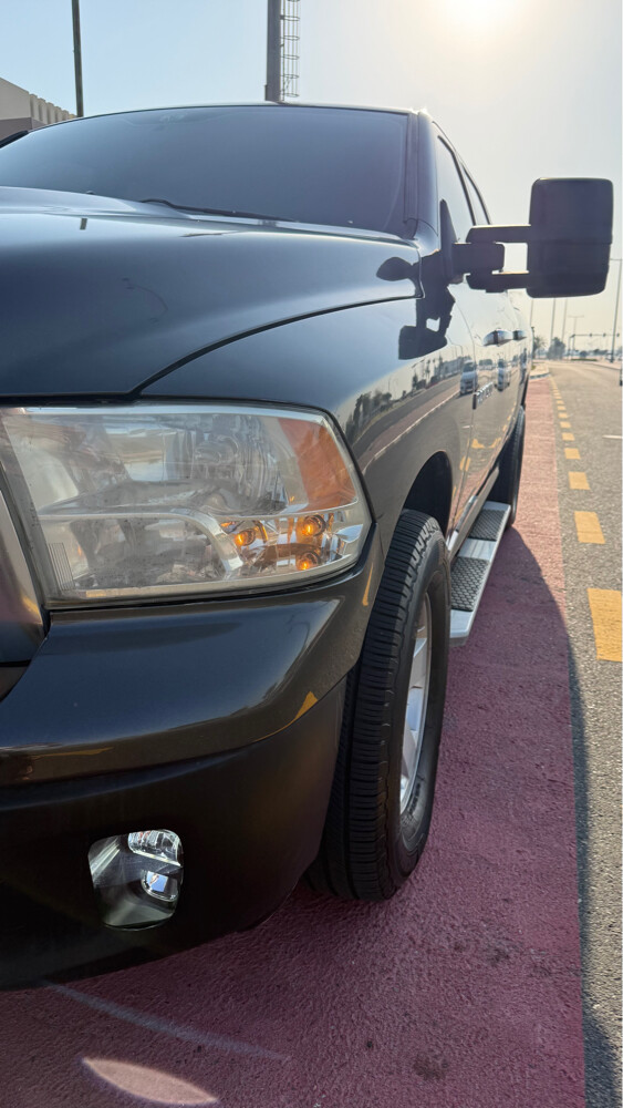 RAM 129000 km only full insurance  - 10