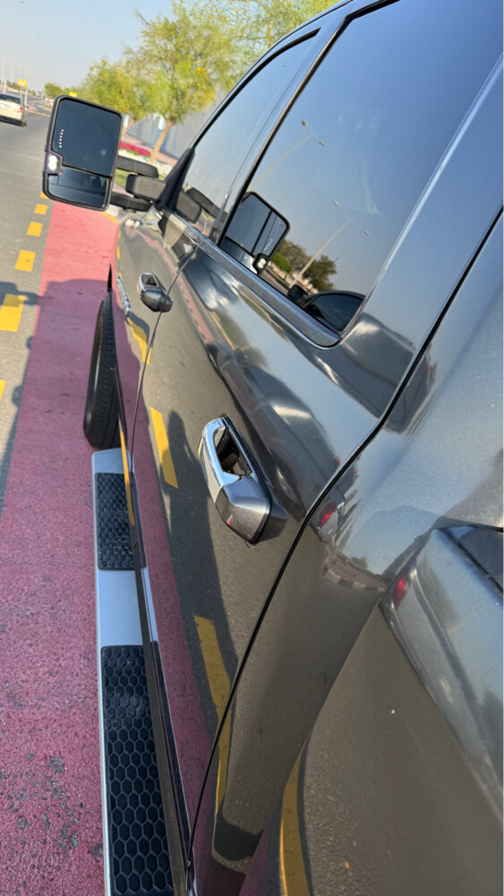 RAM 129000 km only full insurance  - 2