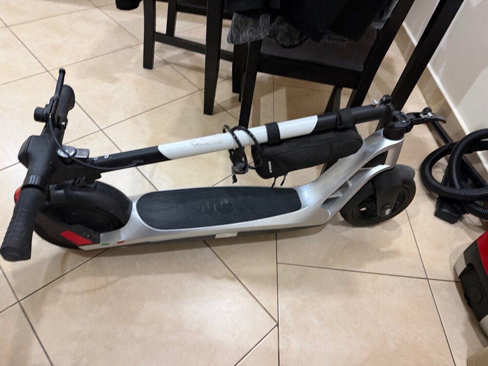 Alfa Romeo ARO foldable electric sc - 2