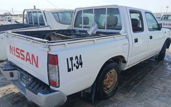 NISSAN PICKUP 2400 2010 MODEL - 7