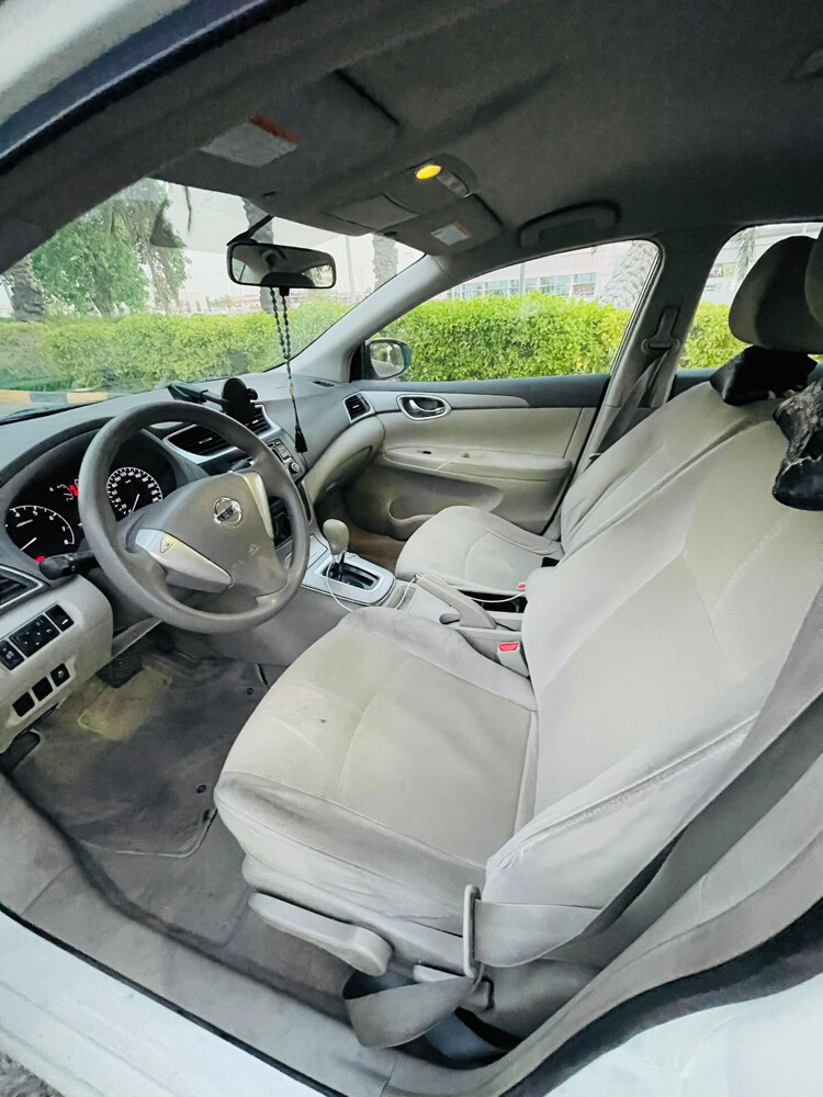 nissan sentra 2019 - 1