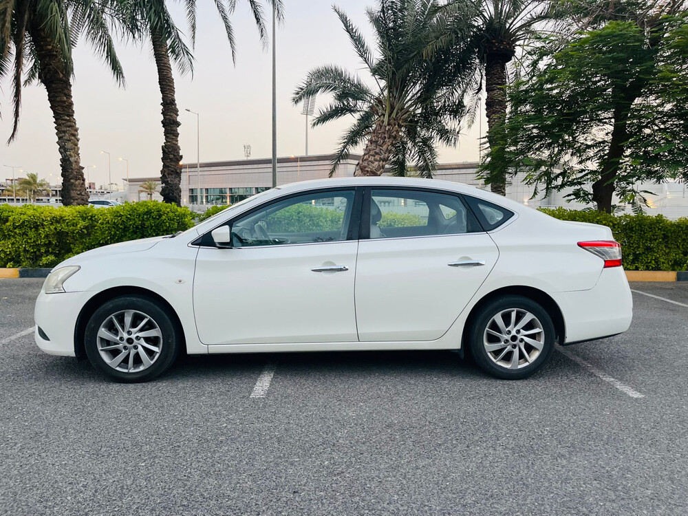 nissan sentra 2019 - 4