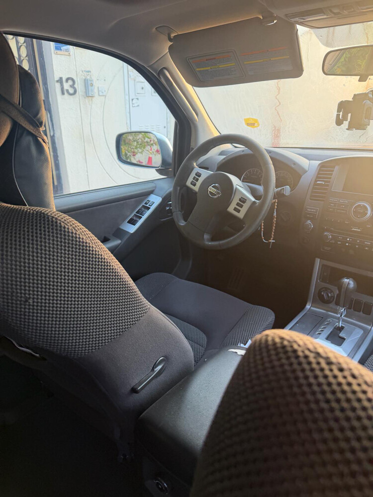 Nissan Pathfinder 2012 model - 5