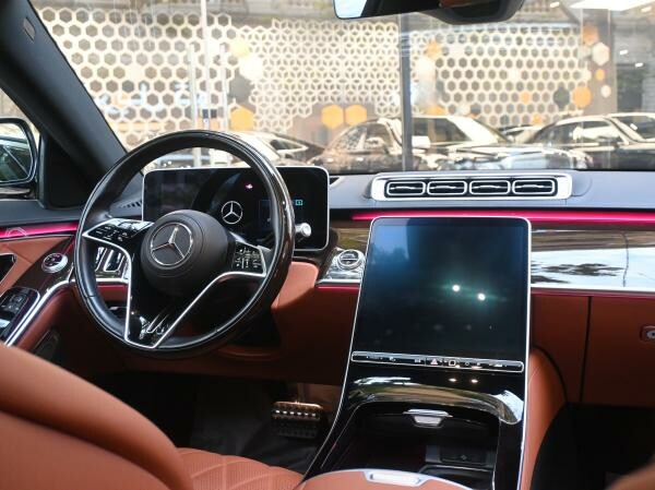 Mercedes-Benz S450 - 10
