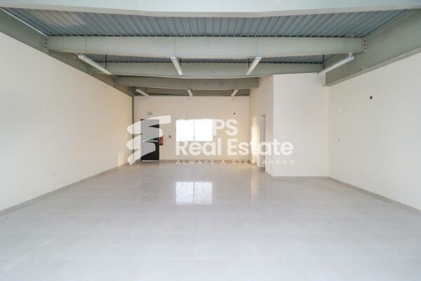 Warehouse in Industrial Area - 3