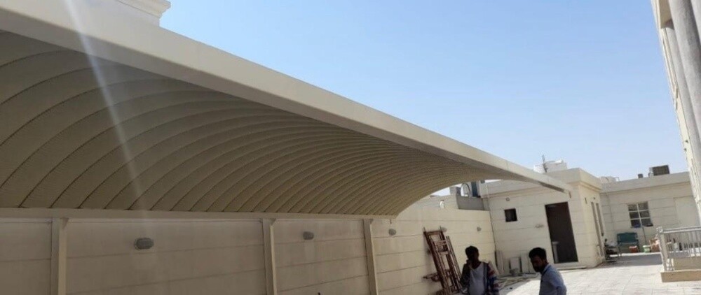 أعمال الحدادة والسياج وغيرها. - 12