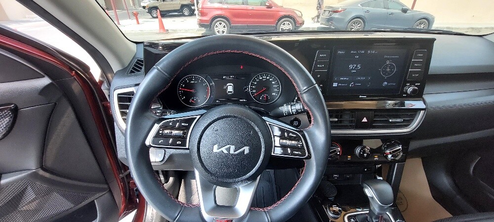 Kia Seltos GT Line 2023 - 10