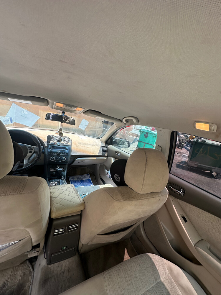 Nissan Altima 2.7 Model 2012 - 5
