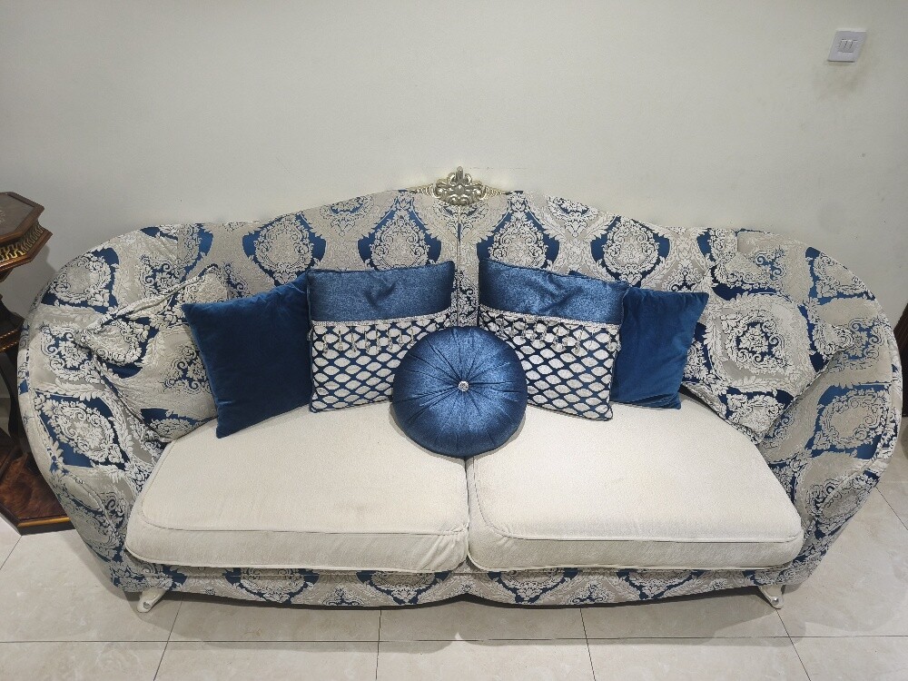 Majlis for sale as part of a renova - 2