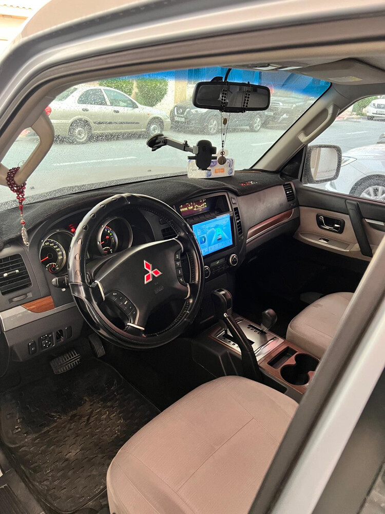 PAJERO PERFECT CONDITION  - 3