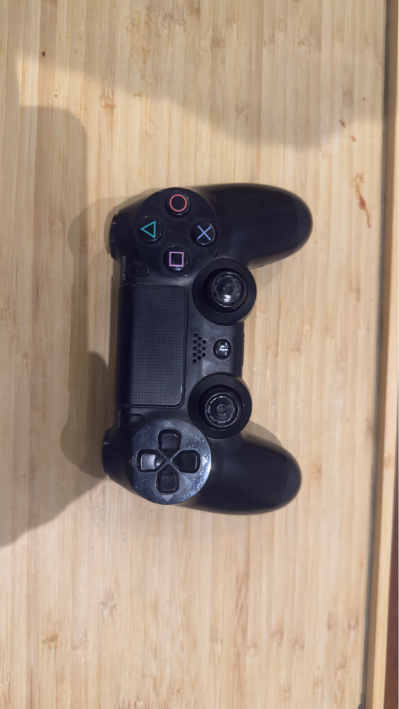 PS4 controller - 3