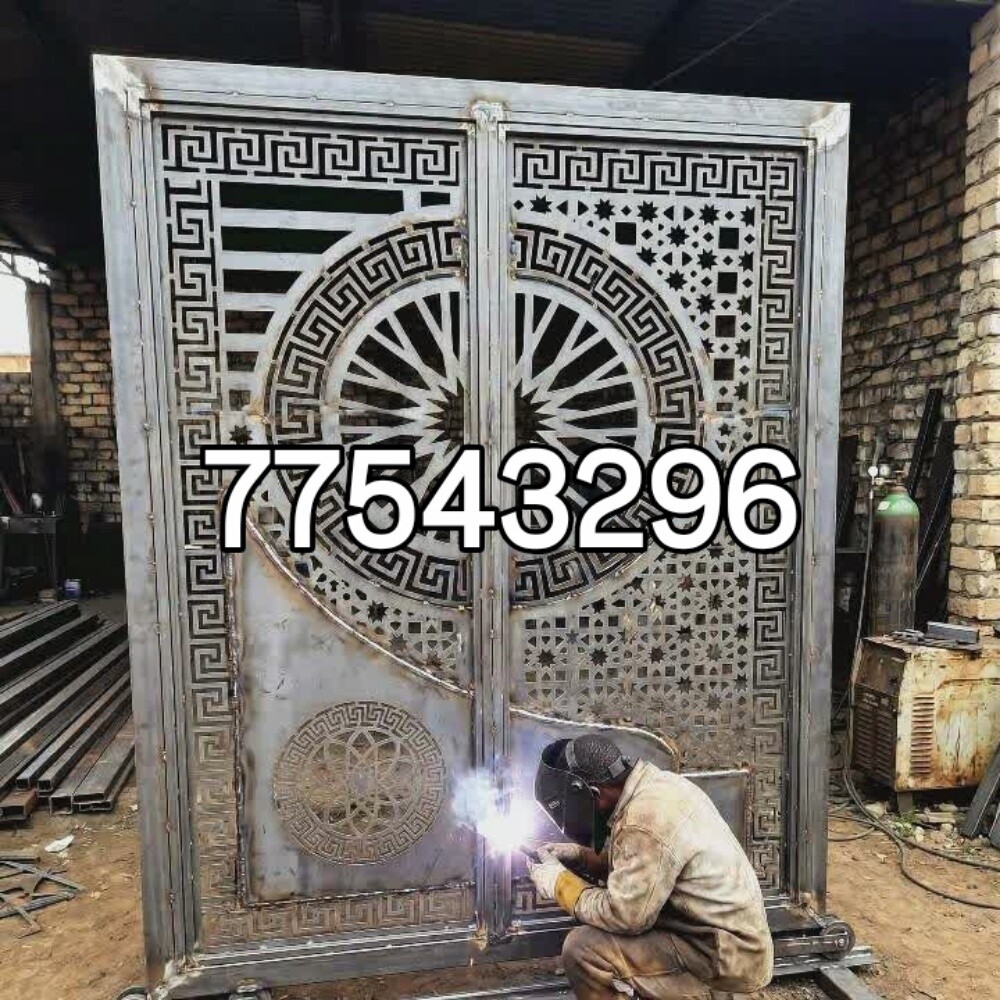 لحام ذو خبرة لمواقف السيارات - 1