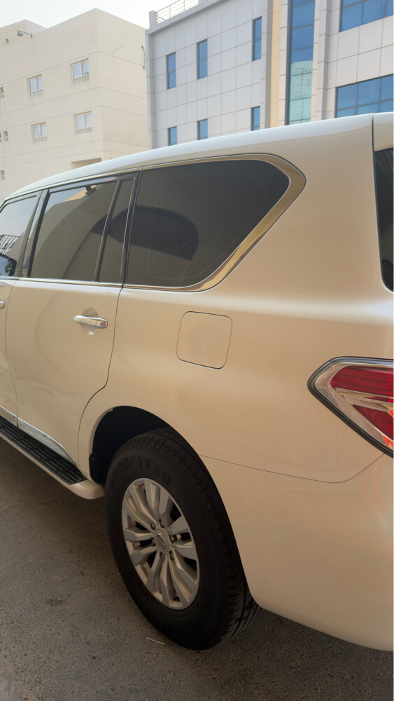 Nissan Patrol 2015 SE V8 Sunroof - 2
