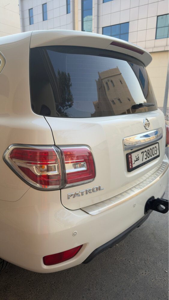 Nissan Patrol 2015 SE V8 Sunroof - 14