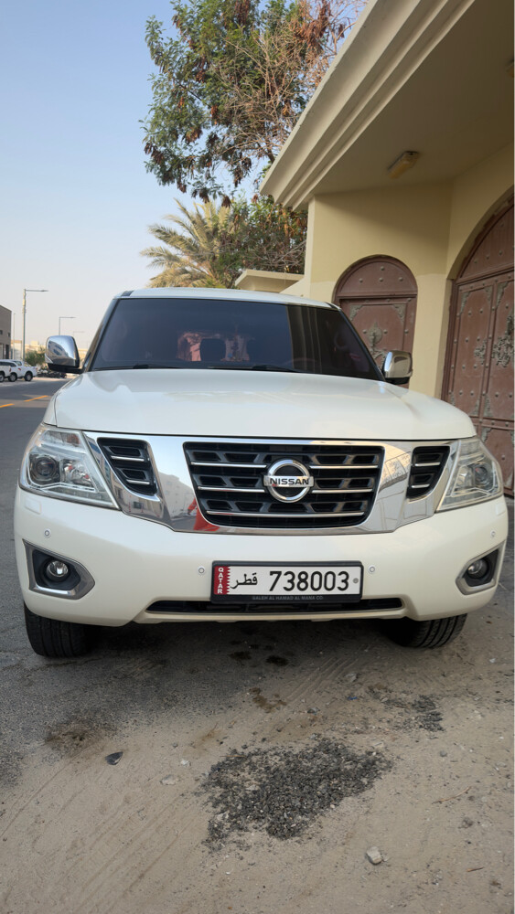 Nissan Patrol 2015 SE V8 Sunroof - 12