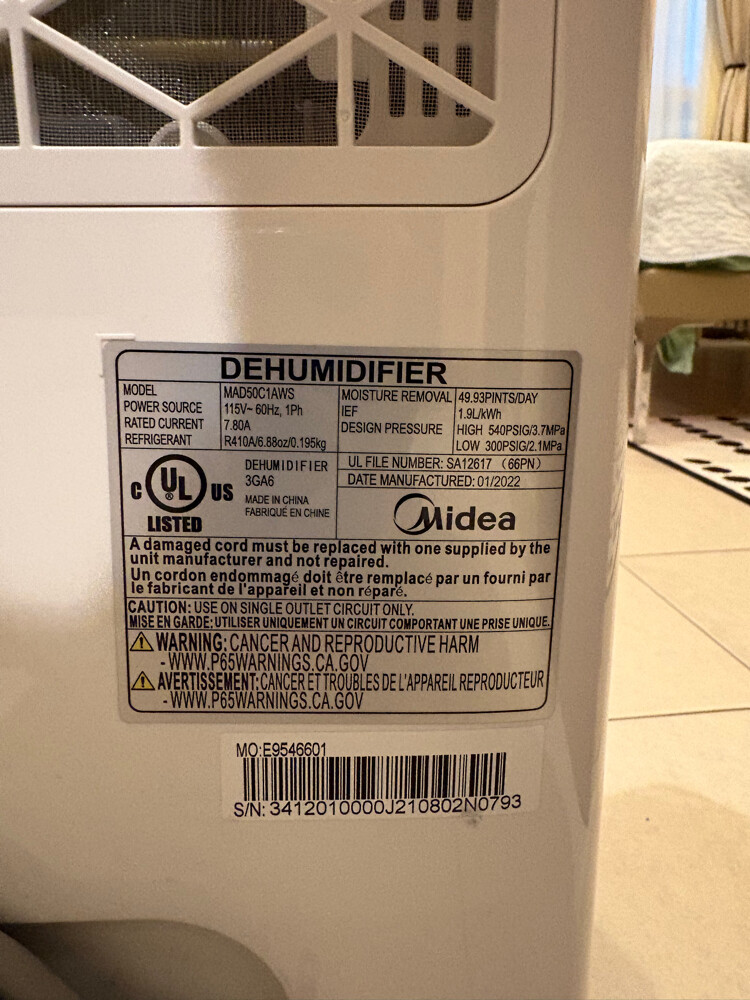 Midea, 50-pint dehumidifier - 6