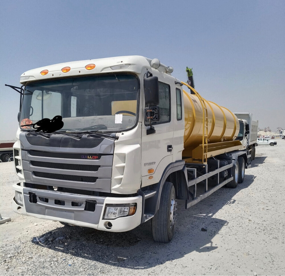 For sale: Jack 2014 tanker - 2