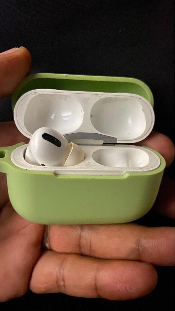 AirPods 2  - 4