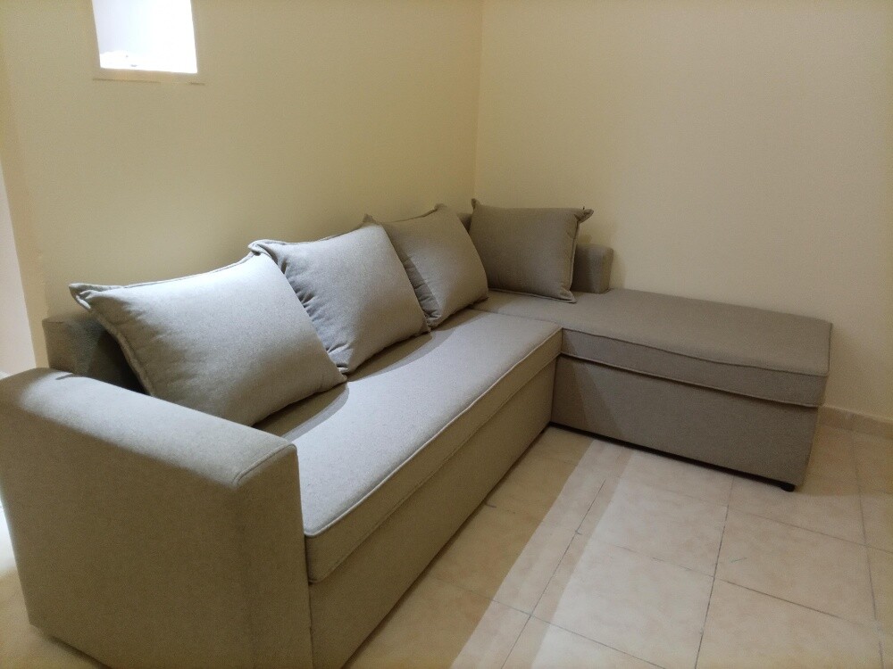 Moving furniture from house to hous - 3