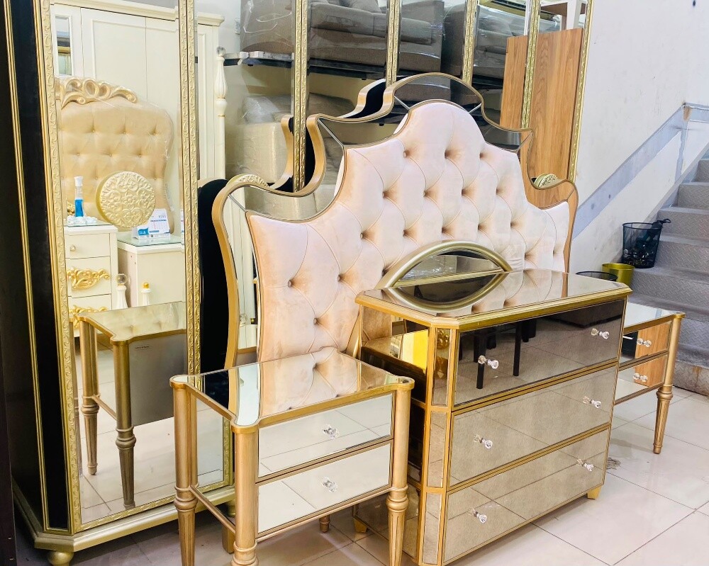 FOR SALE COMPLETE BEDROOM SET - 3